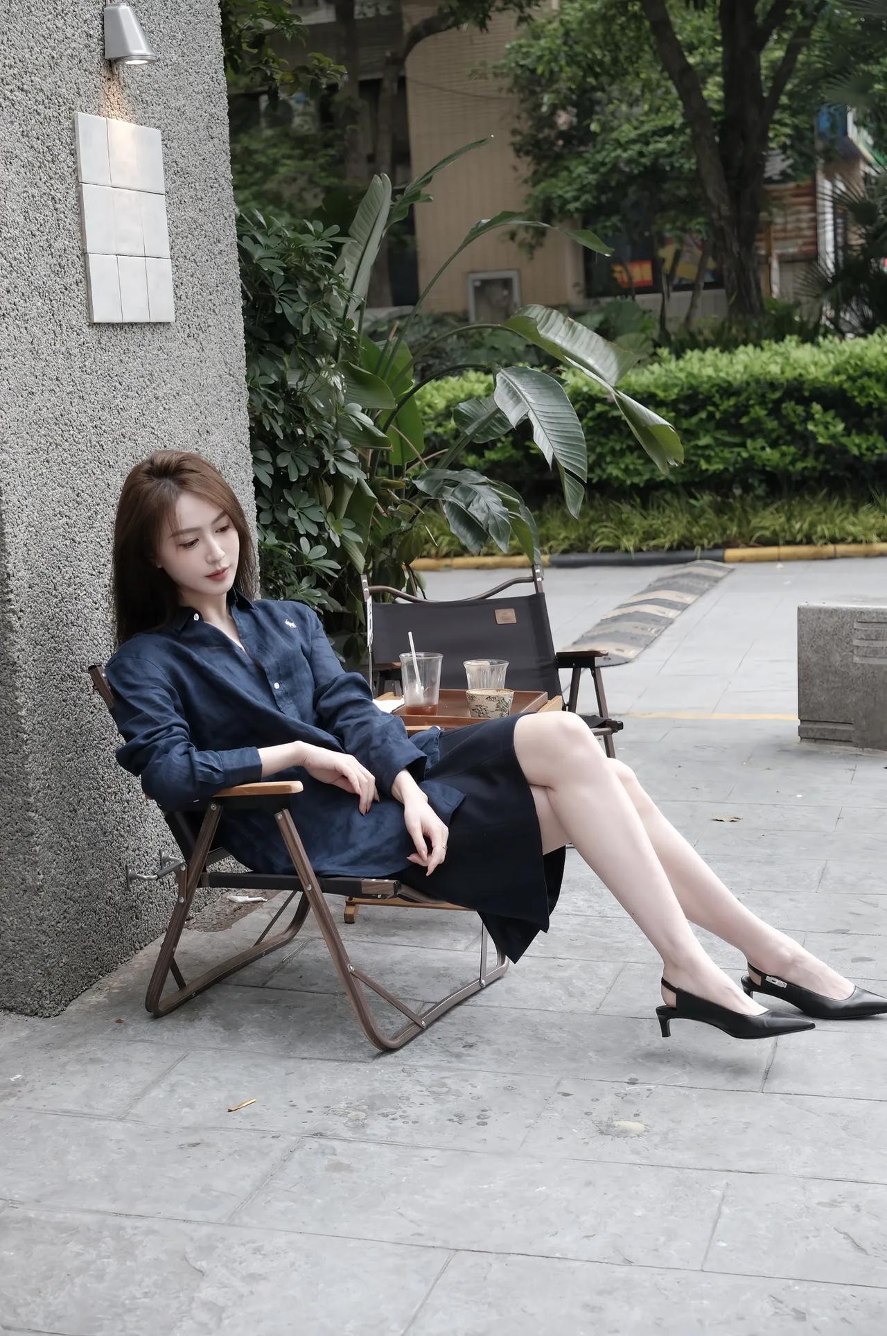 你们猜她多少岁了？