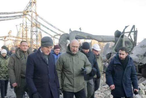 彻底被摧毁，乌克兰首都基辅一热电厂在3日凌晨俄罗斯的袭击中彻底被摧毁。
 
乌克