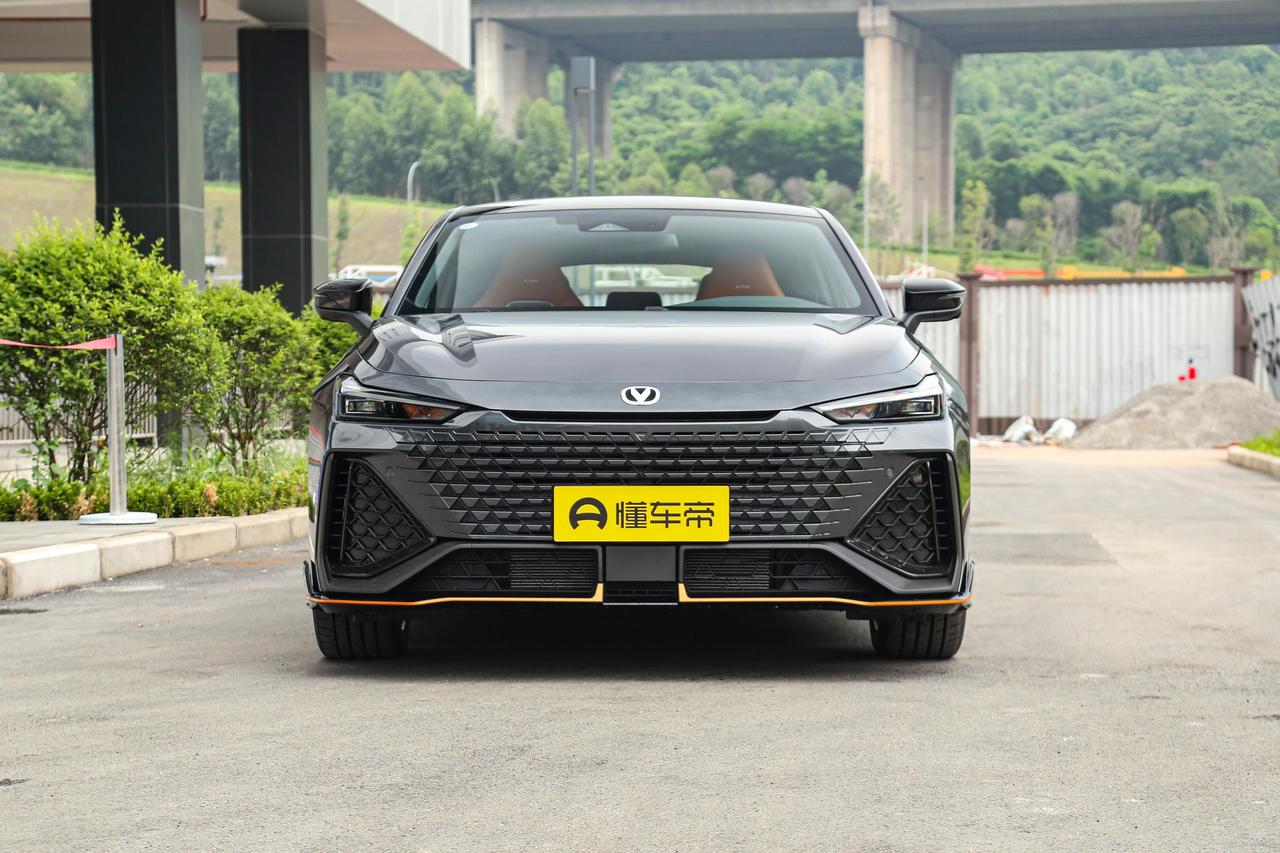 最近看了七八台二手UNI-V，跑了三家二手车市场，还蹲了两个本地车友群，就为了搞