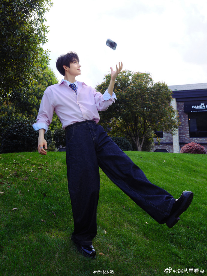 林沐然前女友发文林沐然前女友早过去了都已经是过去的感情了，就别再拿前女友说事了。