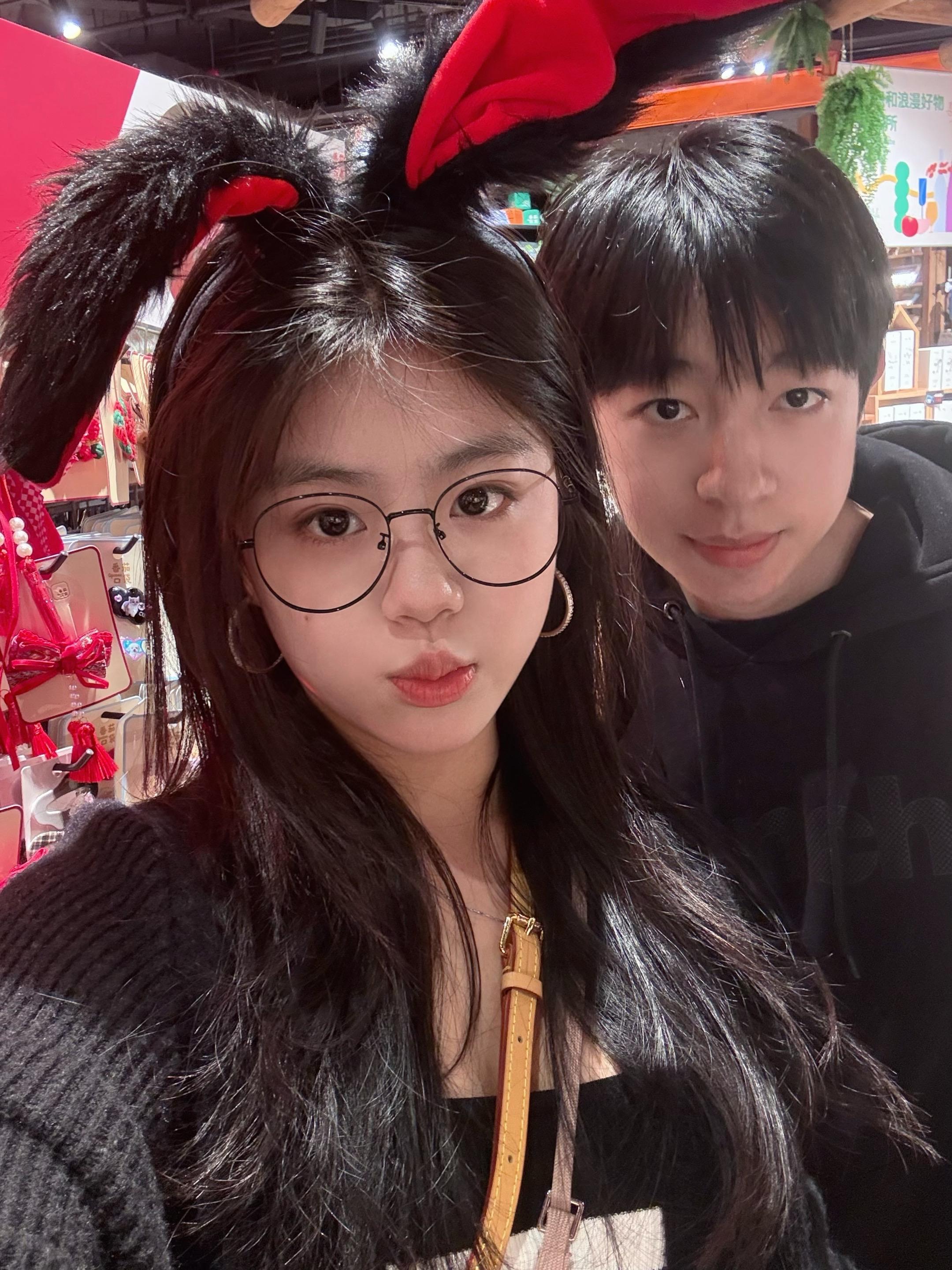 我明白要你爱 不是荒谬的要求～^_^