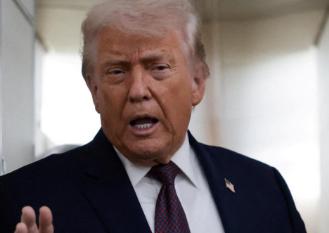 特朗普撂下狠话，你们就看吧，跟中国达成协议的加拿大已经来到了毁灭的边缘。
 
其