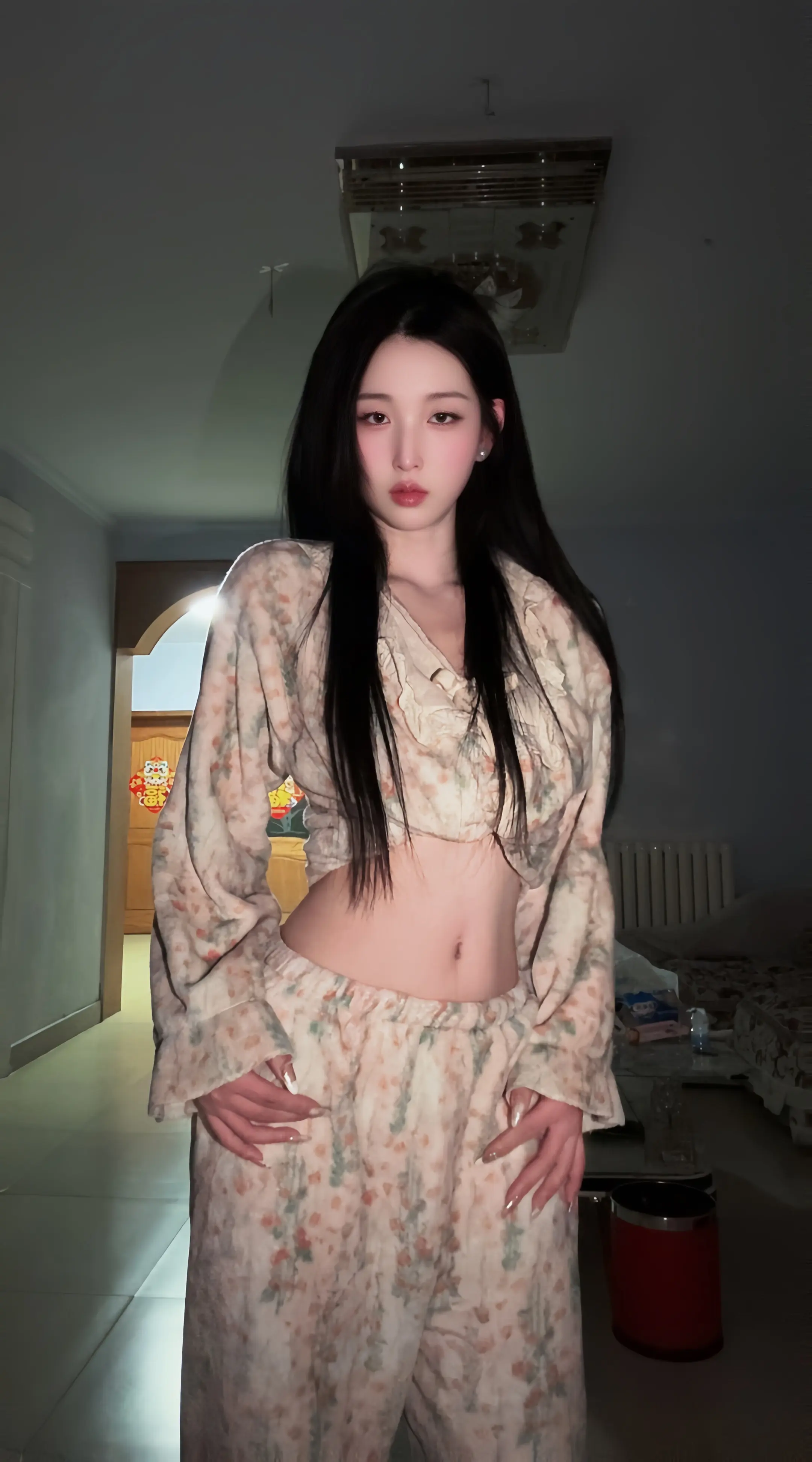 我就是在吸引你的目光  你舍得移开么？
