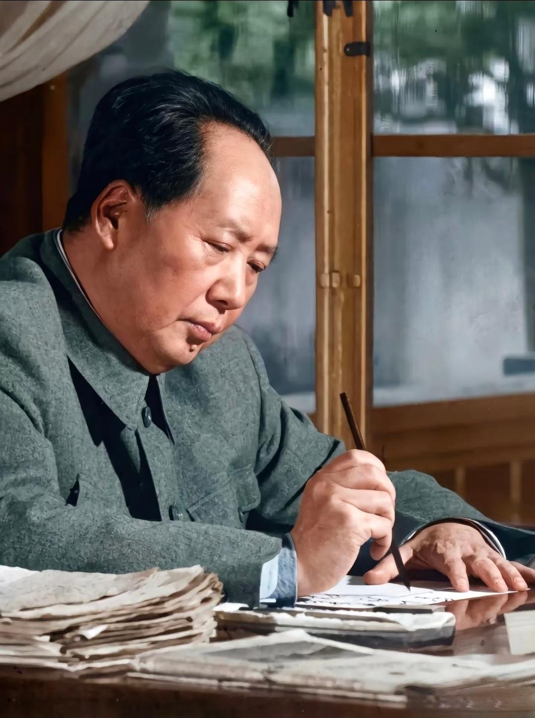 伟人的著作真是包罗万象，开始以为只是政治类的书籍，兴趣不大。后来慢慢研读才发现，