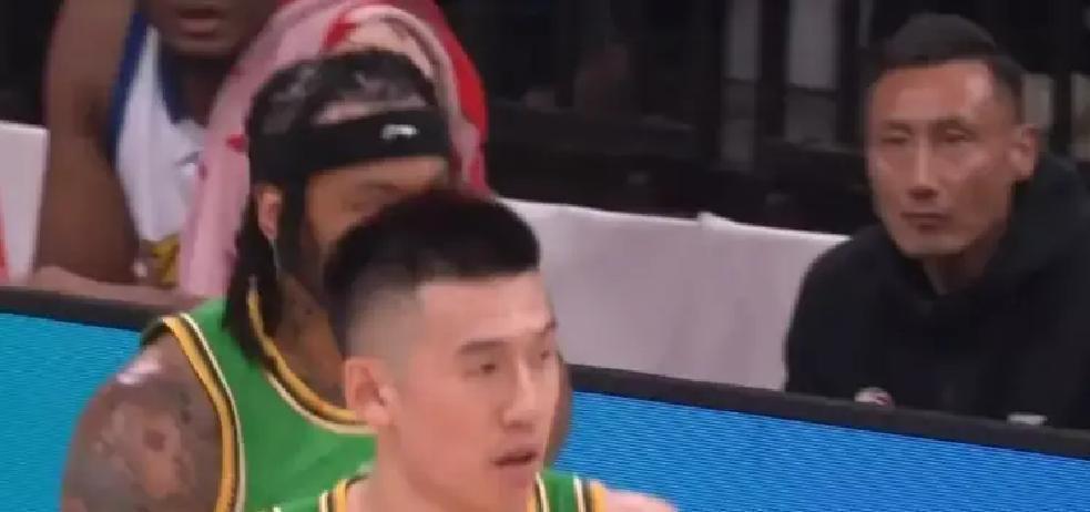 77分创赛季新低，辽宁崩了？
 
这场球看得我手心冒汗。北控把辽宁摁在地板上摩擦