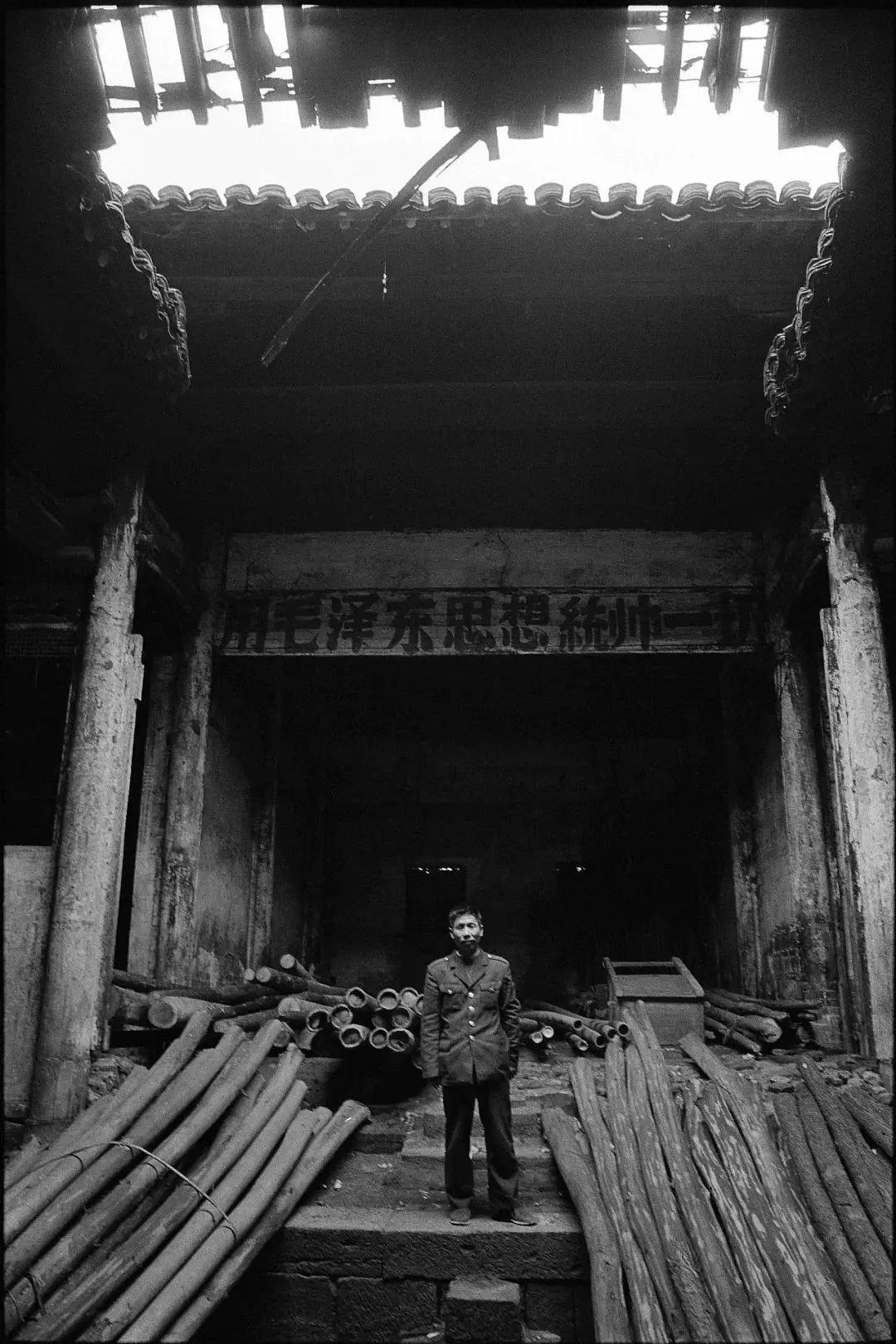 1996-1999年，江西省乐安县流坑村。张新民摄影作品《流坑——中国传统农业社