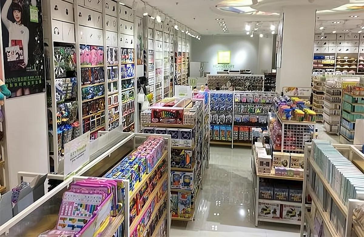 快时尚巨头失去低价优势或影响第三次上市闯关
 
布热津斯基在《大棋局》里，将印度