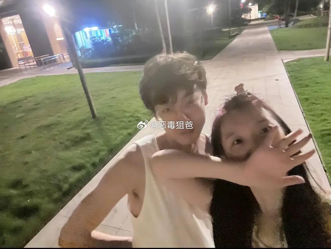 “胸毛+肚毛+腋毛+痦子+满脸痘+香肠嘴”粉丝这也能梦的下去？吃这么差吗田栩宁九