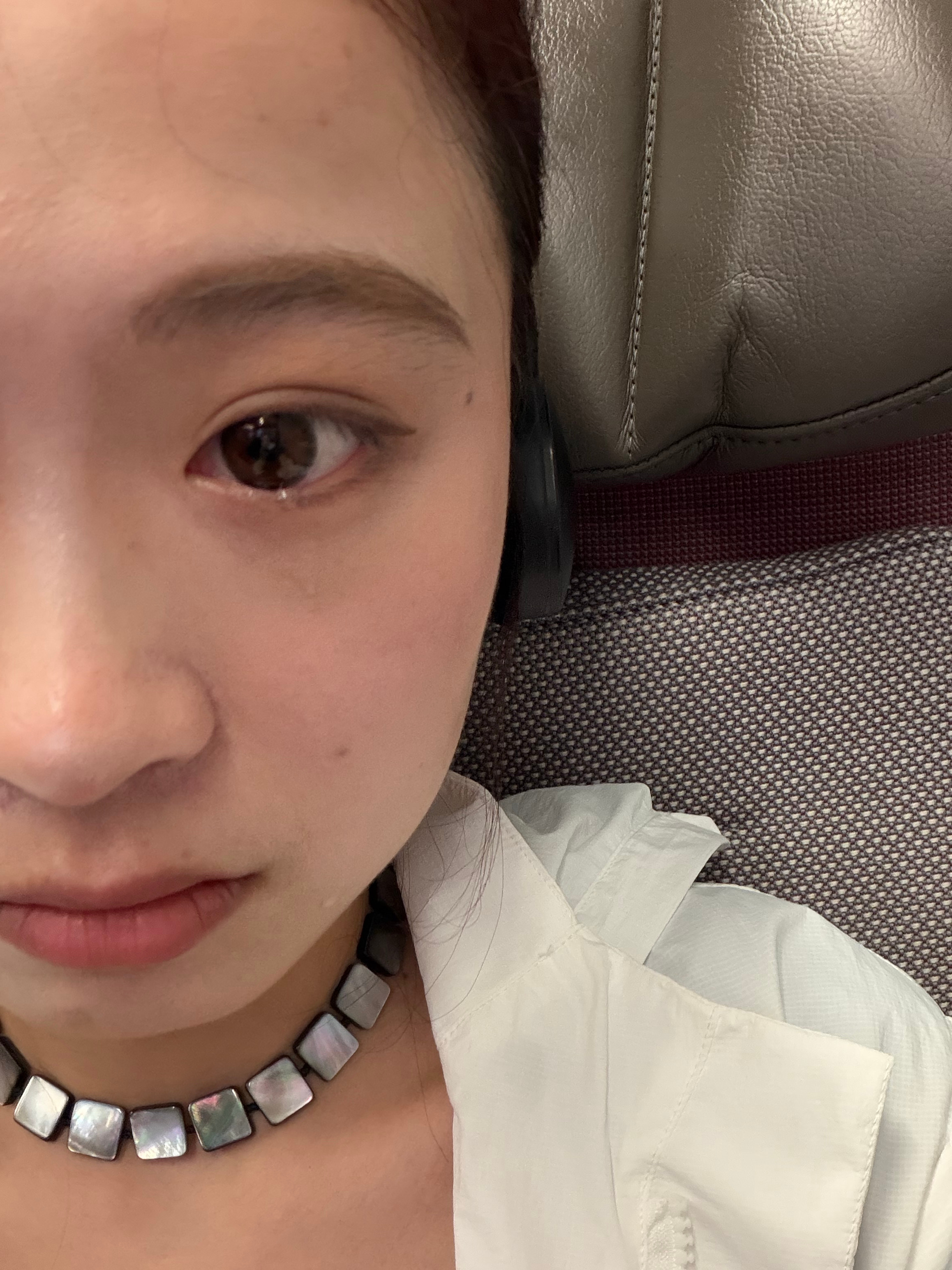 在飞机上看东极岛又变成小粉红了  🇯🇵人怎么能这么坏 给我气的 另外倪妮和朱