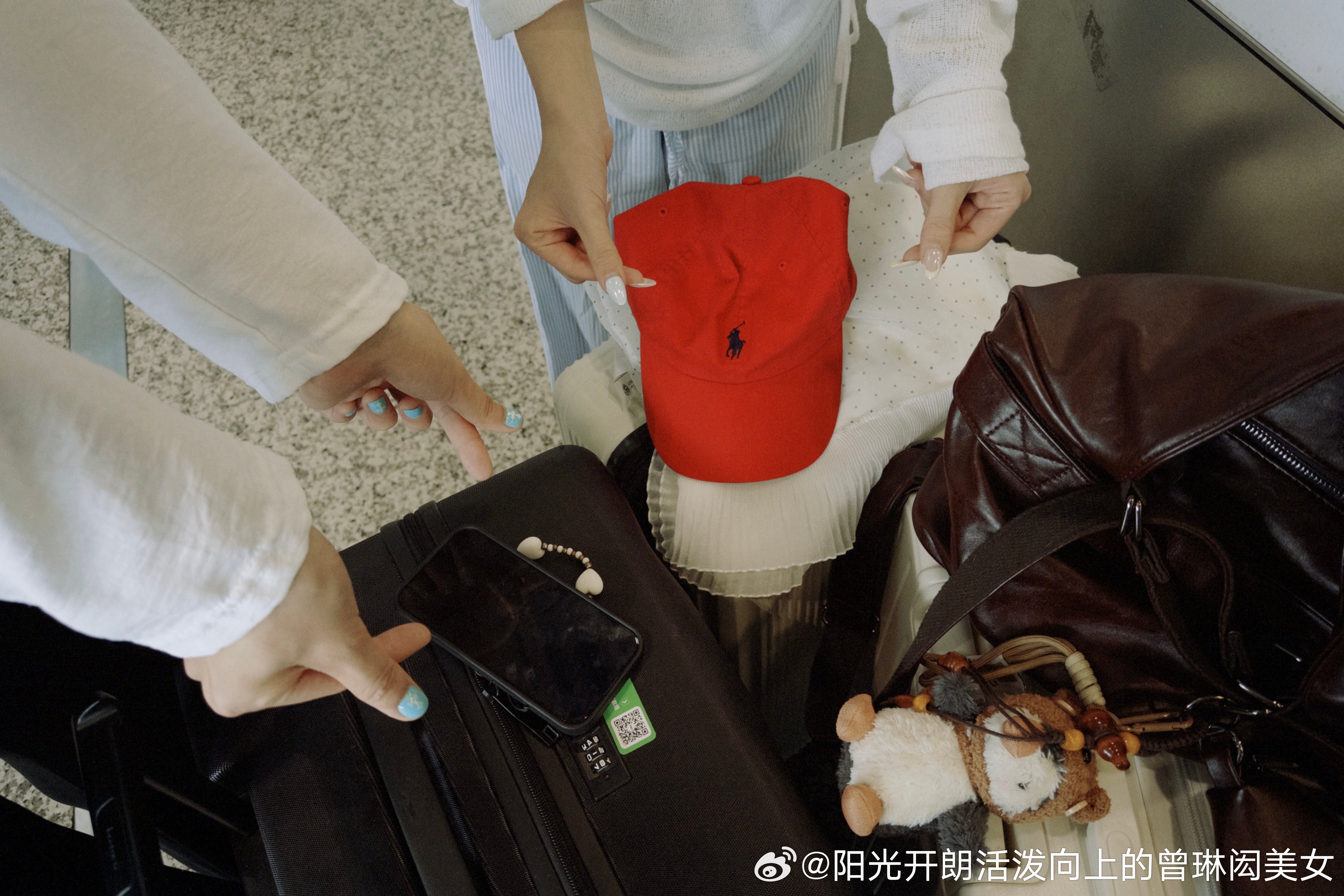 三小只大闹骚泰 