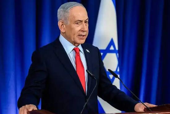 内塔尼亚胡放狠话：以色列干了别国想都不敢想的事。
 
他直言一年多前就认定伊朗的