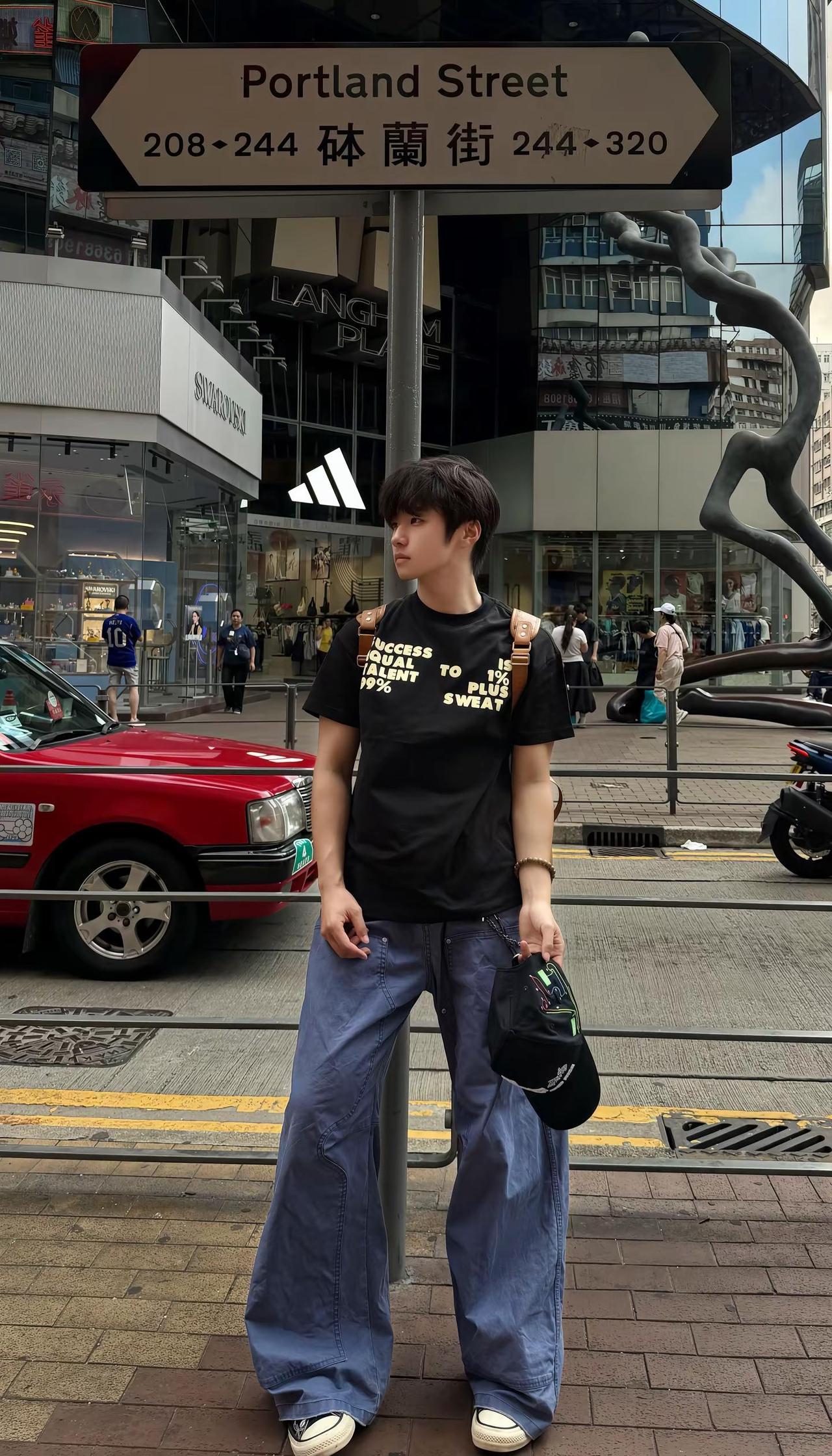 砵兰街闯一闯 砵兰街香港穿搭 hongkong