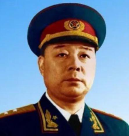 1939年，战友给24岁八路军副旅长介绍了一名女排长，可当副旅长登门相见时，女排