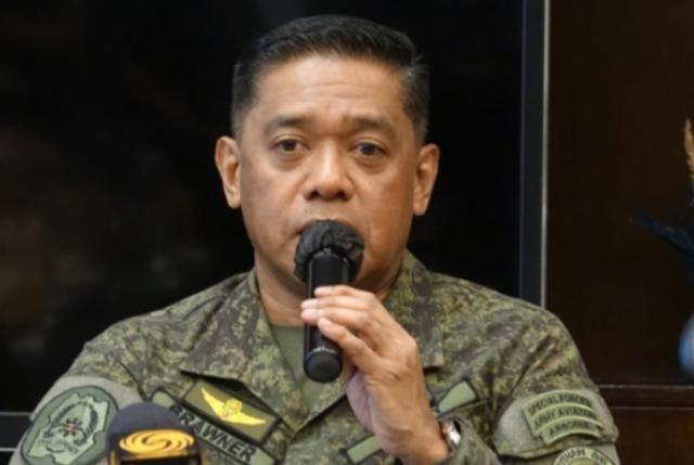 5月14日，菲律宾武装部队总参谋长布劳纳突然召开记者会，当着所有媒体的面，斩钉截
