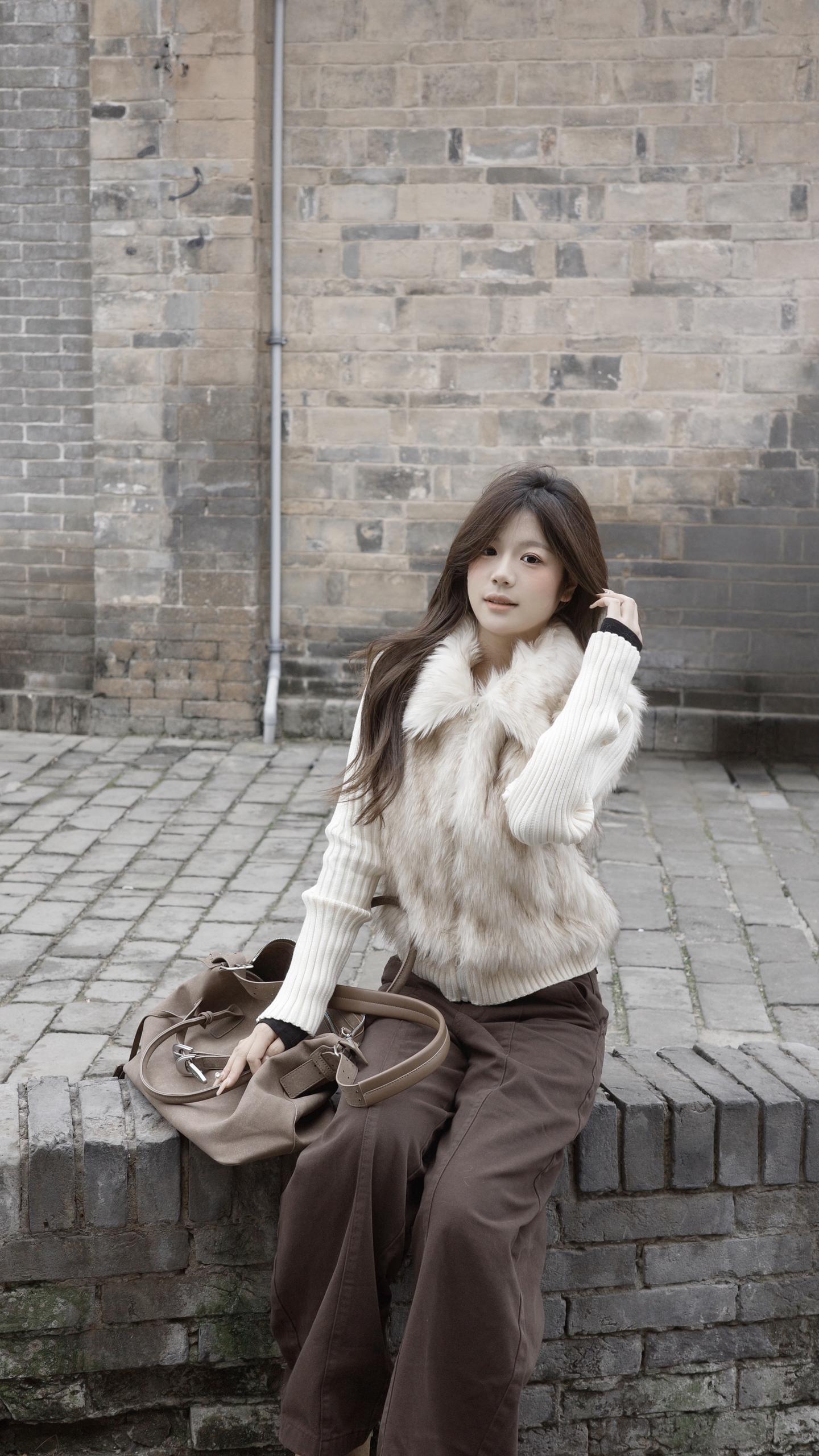 人和人还是淡淡的好 就可以不期待不在意不要求不离开