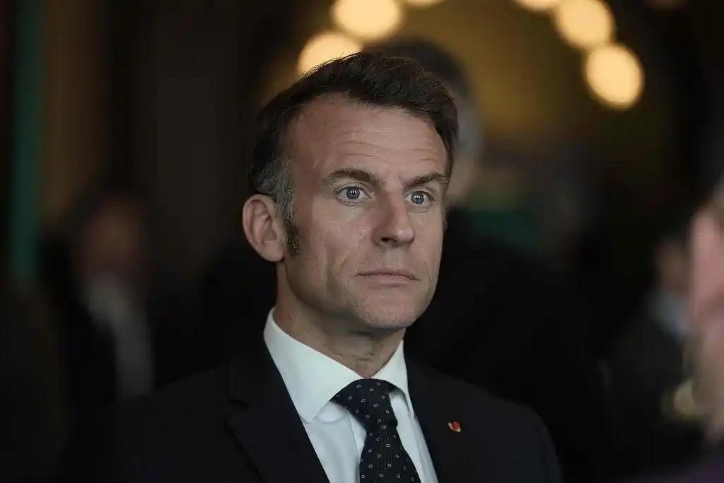 马克龙为讨好日本拒华入G7，赴韩再表强硬立场，李在明全程不接招


近期法国总统