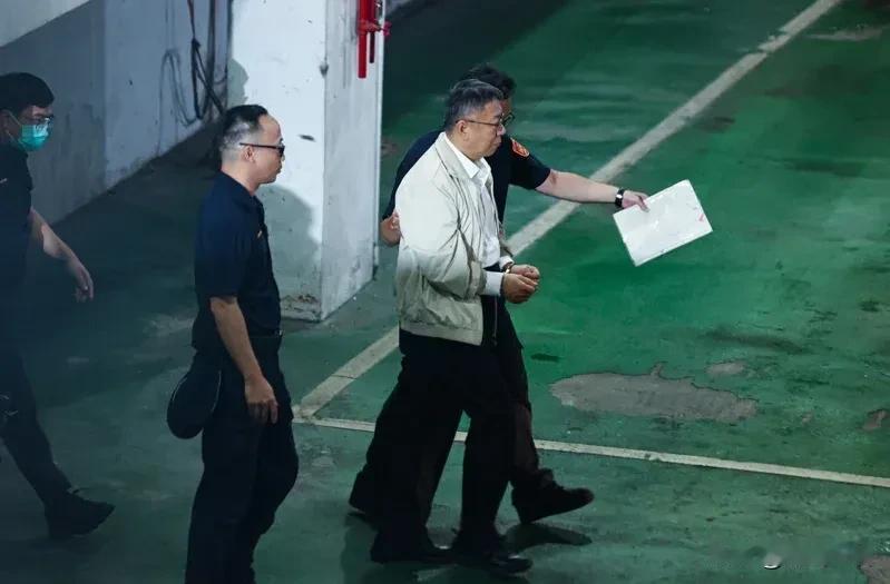 最新民调：5百万民众认为司法对柯文哲不公！45岁以上多认为法院公平审理

台湾民