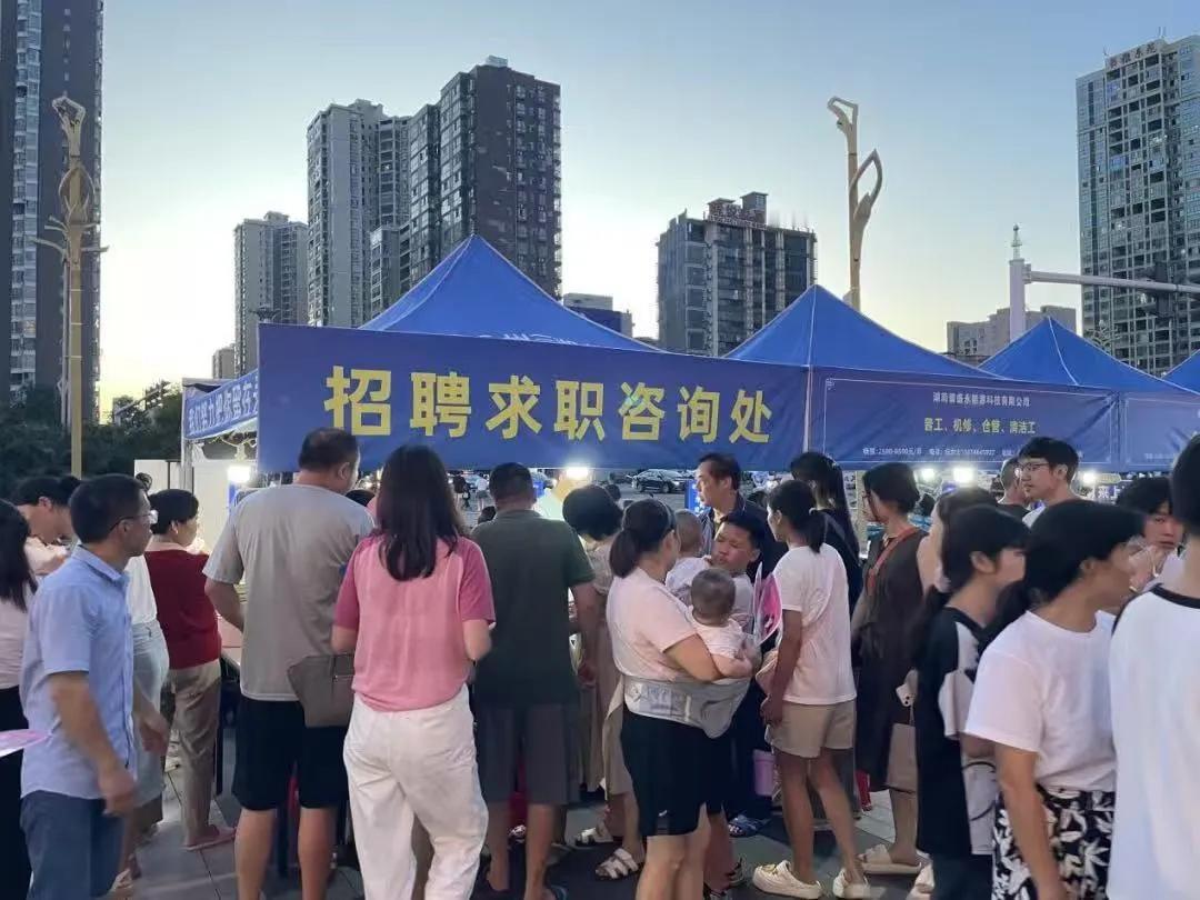 去杭州上大学怎么样？
当然很好，去杭州上大学真的非常好。很多人把杭州称为北上广深