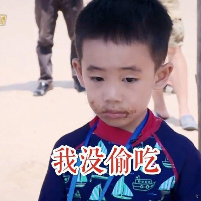 感 觉 Jasper 也 长 大 了 好 多 [抱一抱]当 年 存 了 不 少 