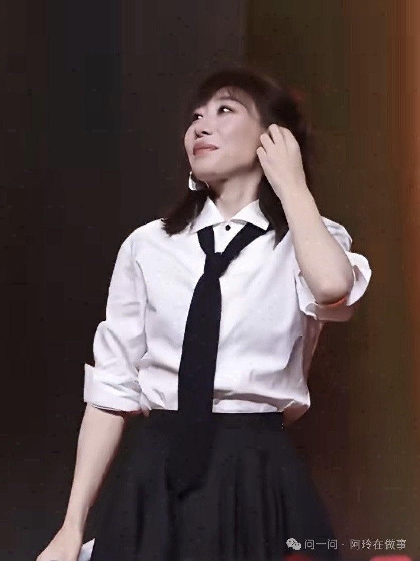 同样都是跨界，凭什么任素汐可以，谢娜就不行，她到底赢在哪里？

作为跨界歌手，任