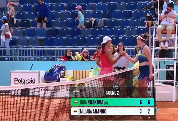 将战萨姆索诺娃！诺斯科娃2-0阿郎戈，晋级WTA1000马德里站第三轮