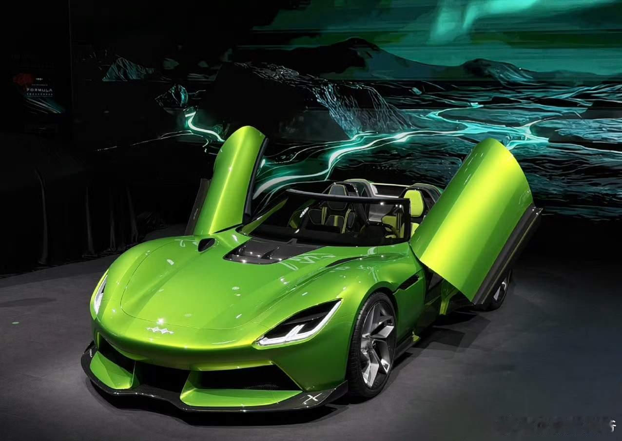 比亚迪方程豹轿车系列定名“方程 S”：首发三款新品亮相，第三季度上市2026北京