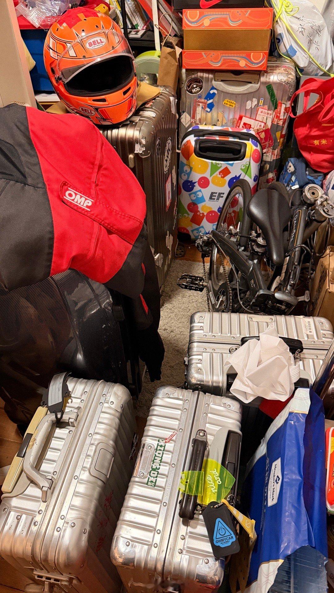 我家这杂物间乱得没救了…… 