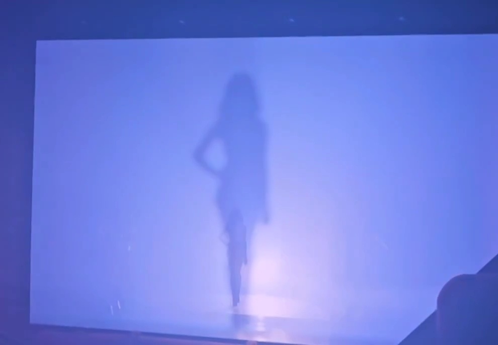 女孩你的solo舞台很美 