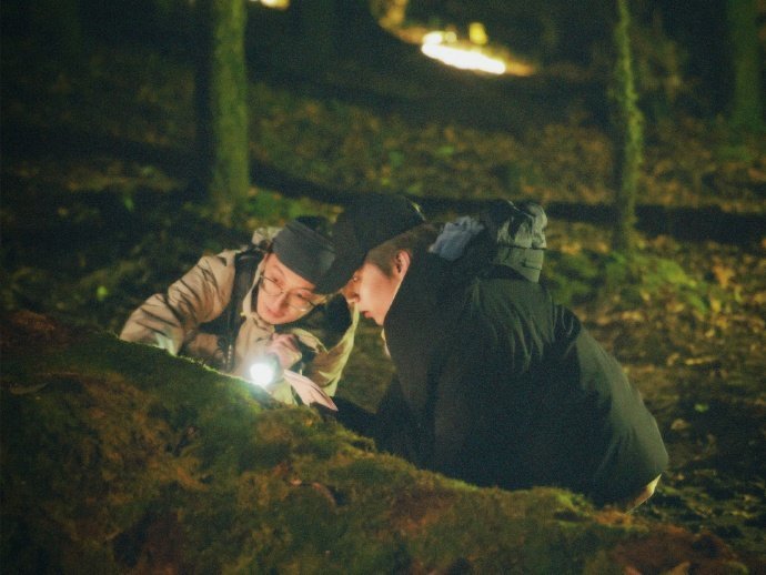 刘耀文虫子说宇闪不是一个美食节目 刘耀文晒宇宙闪烁请注意plog 刘耀文晒宇宙闪