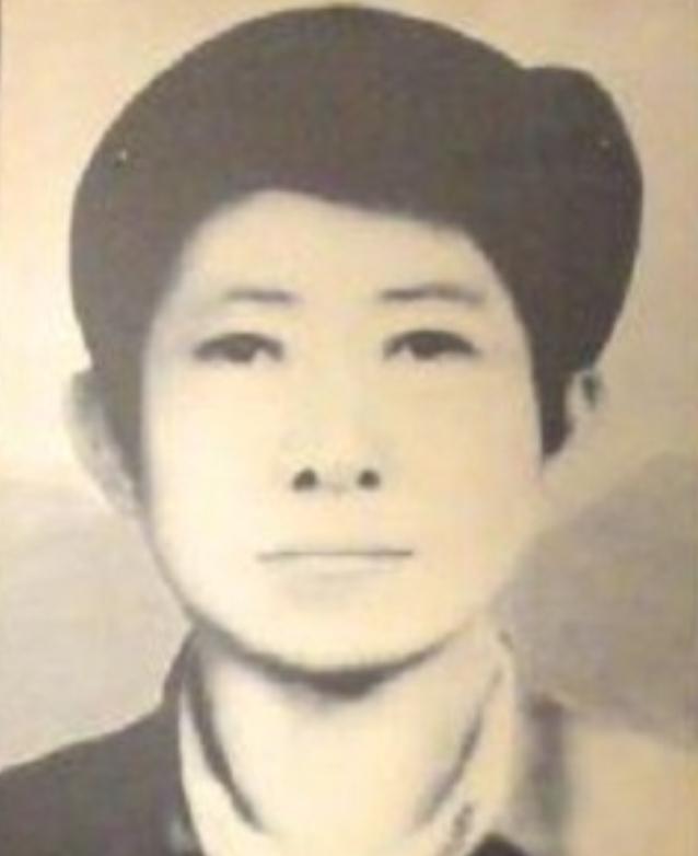 朱立文(1909一1941)，男，原名朱连昇，广西百色人。国民革命军新编陆军第四