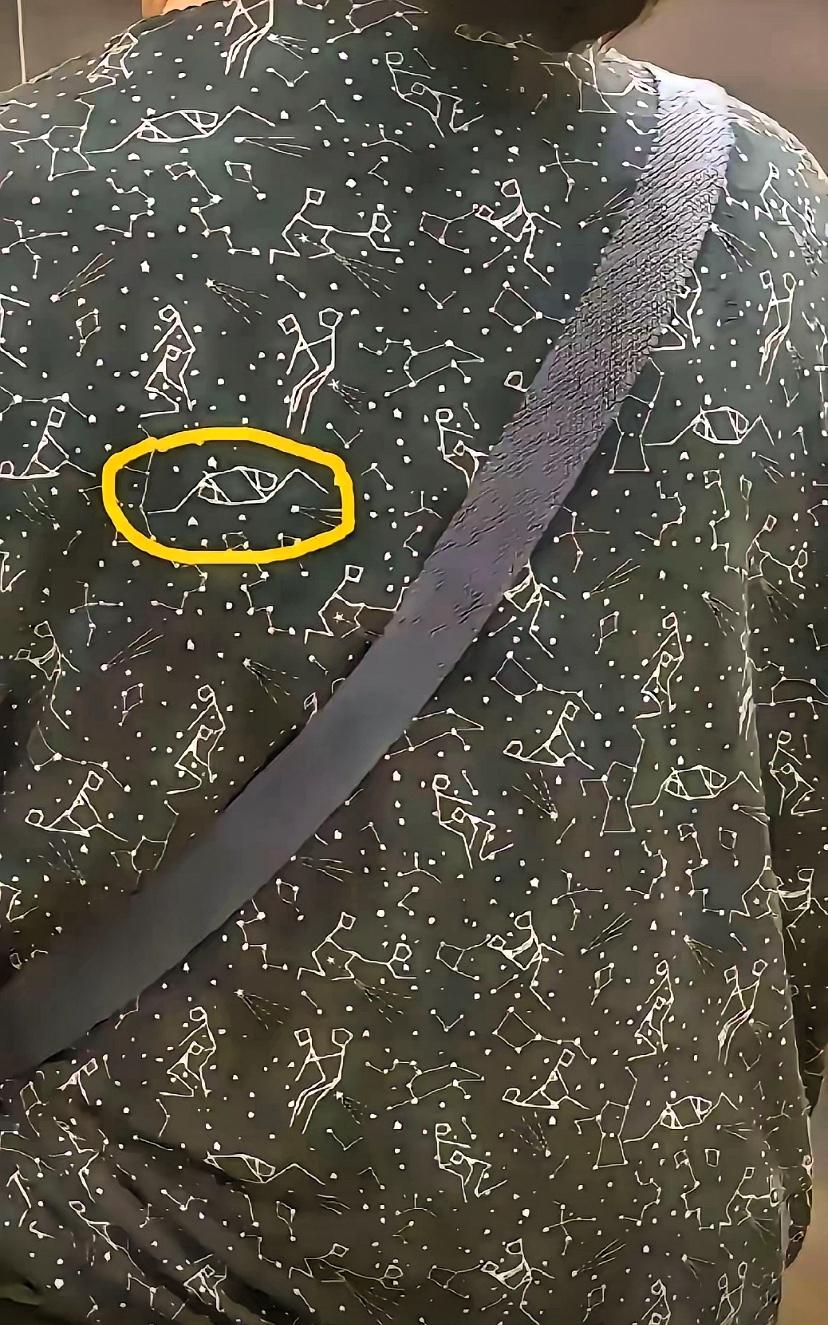 颠覆认知！
现在的大妈，活得比年轻人还飒
彻底打破了过去的刻板印象！

再也不是