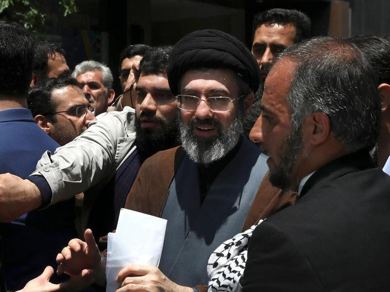 伊朗这盘棋下的绝美，难道背后有高人？
自家被美以炸了40多天，3375条生命消散