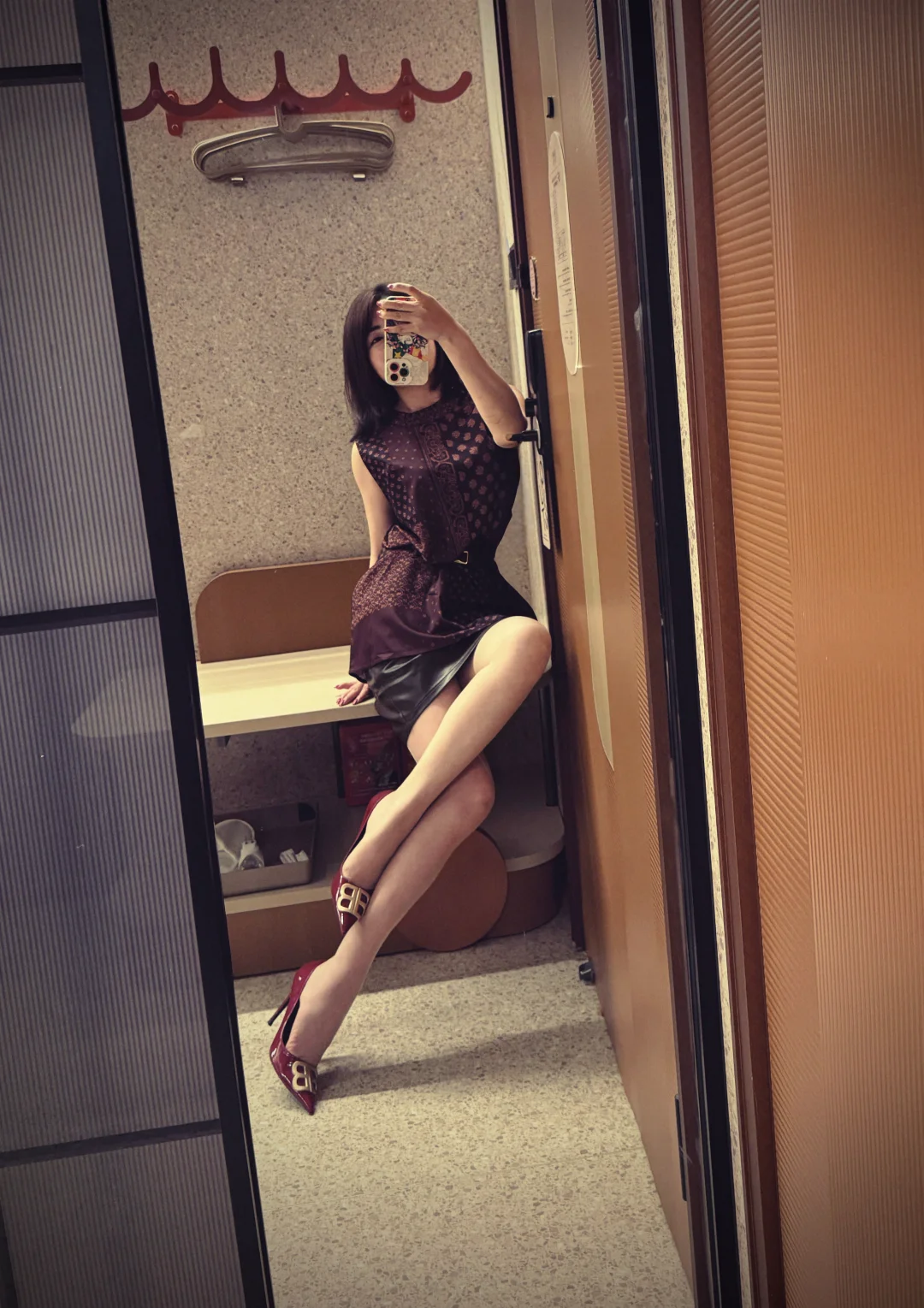 右滑，感受一下脚尖加固的美