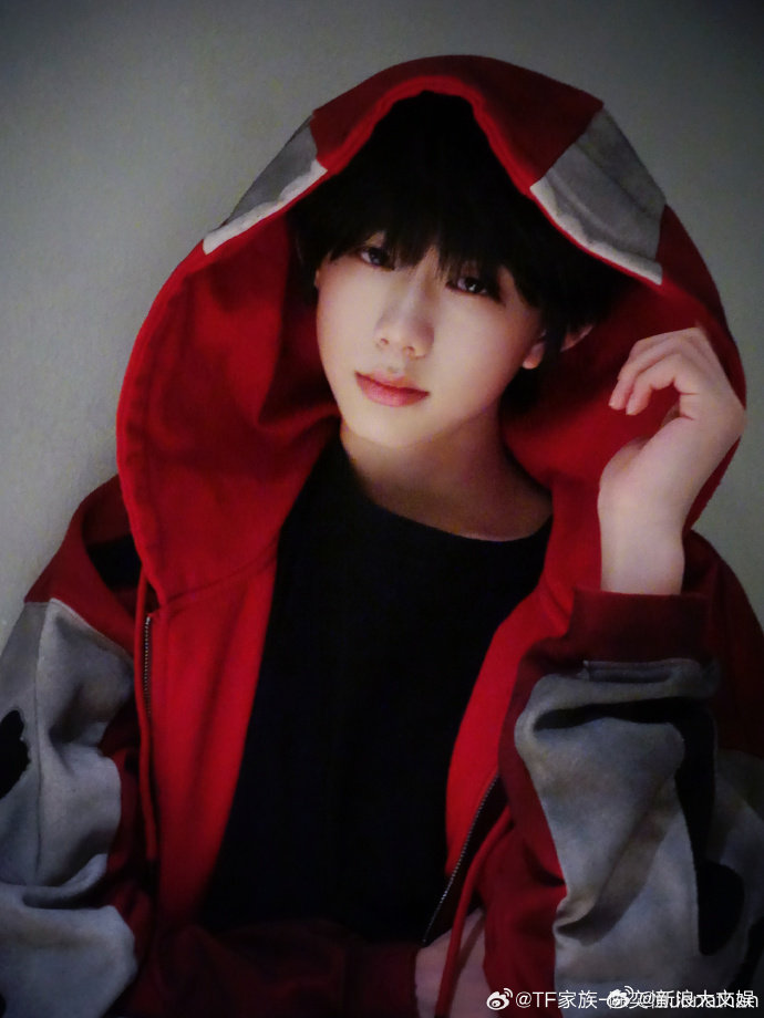 新浪娱乐又要换头像了 愚人节换头像活动火热进行中！🔥暂列top3，紧随其后！推