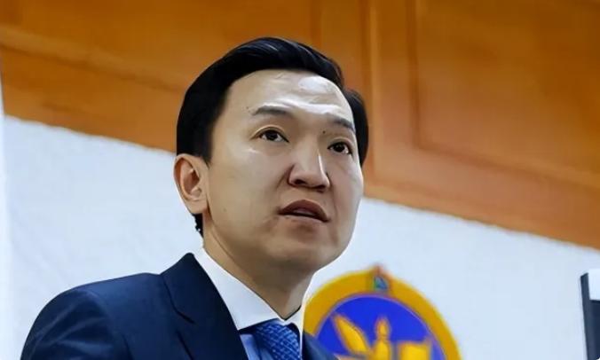 蒙古新总理“掀桌子”！美国几十年布局一夜归零，200亿大单直接砸向中国！

4月