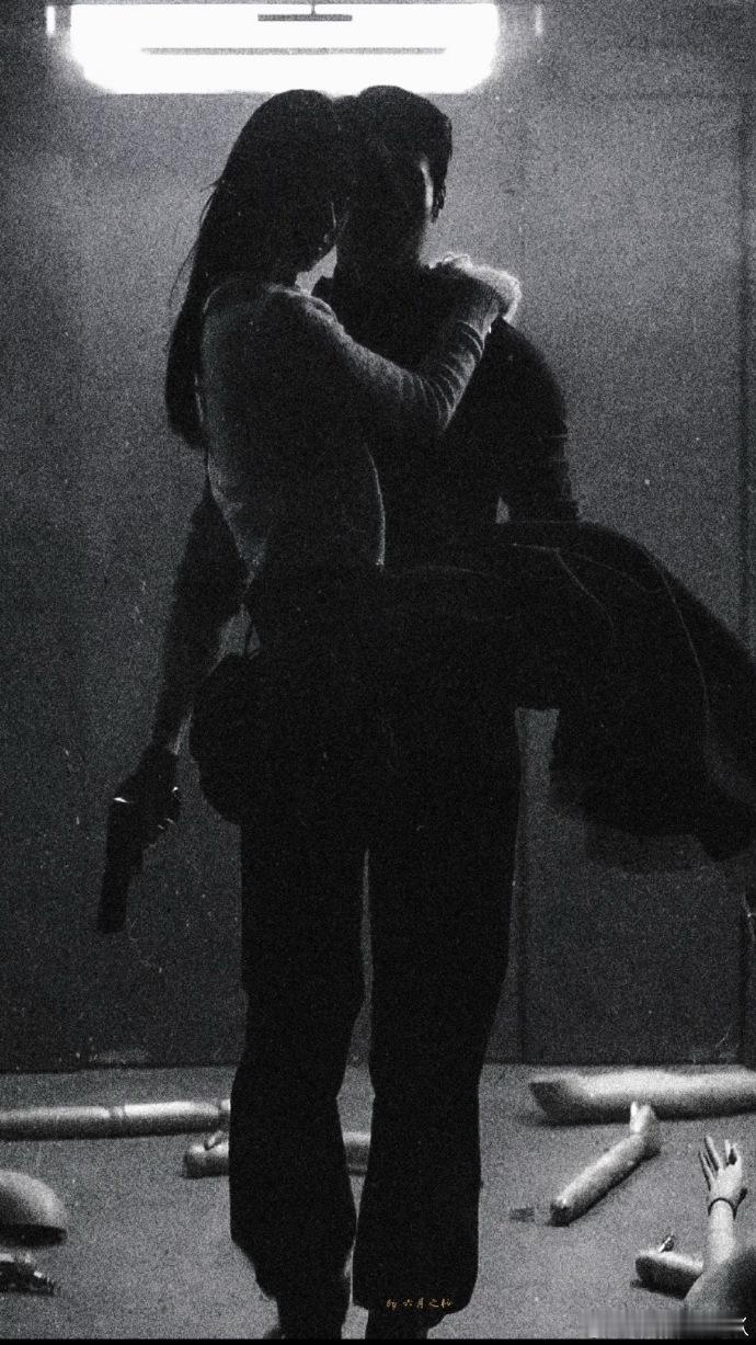 陈靖可 情人节最忙的男明星内娱情人节显眼包就是陈靖可吧，一人承包半圈CP，每对都