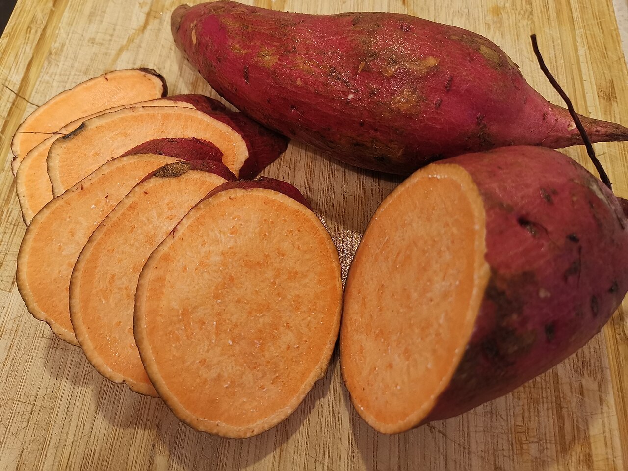 台湾封锁小红书一年2025年12月4日，台内部事务主管部门以未通过资讯安全监测、