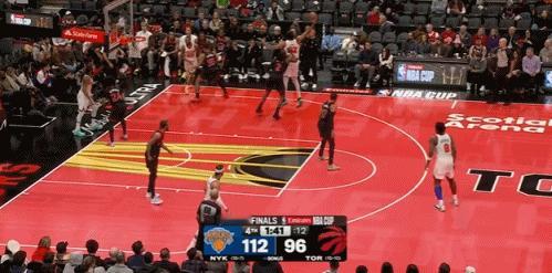 卷切篮下接球上进~！！ 