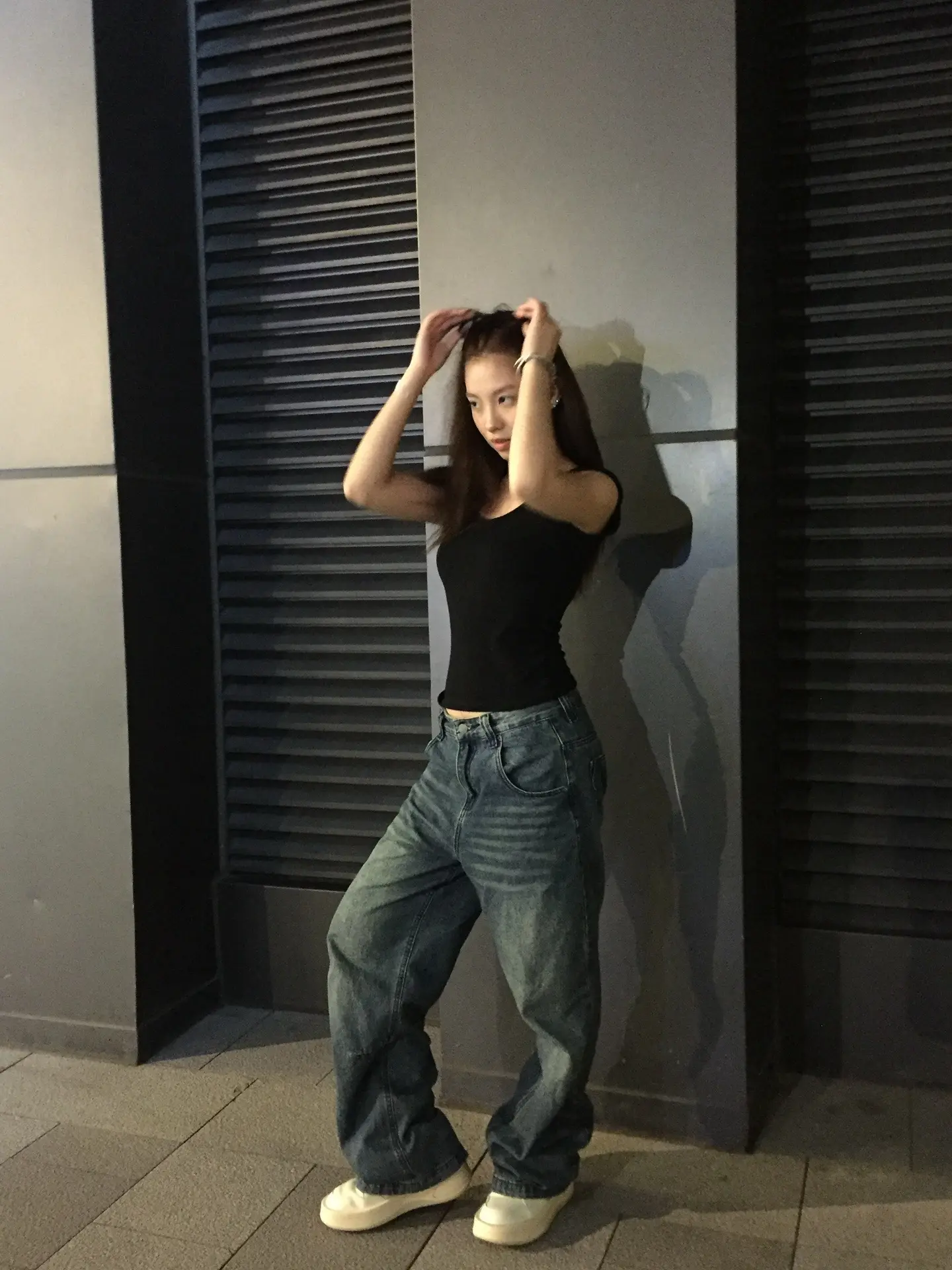我以为那些照片是幸福的瞬间 后来才发现这些照片竟是痛苦的碎片