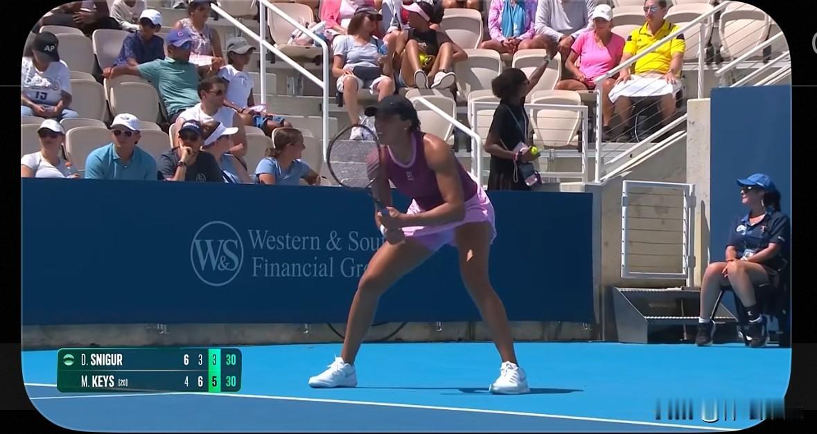 ✅2号种子哈萨克斯坦莱巴金娜6-3、6-4横扫美国汤森德；
✅7号种子波兰斯瓦泰