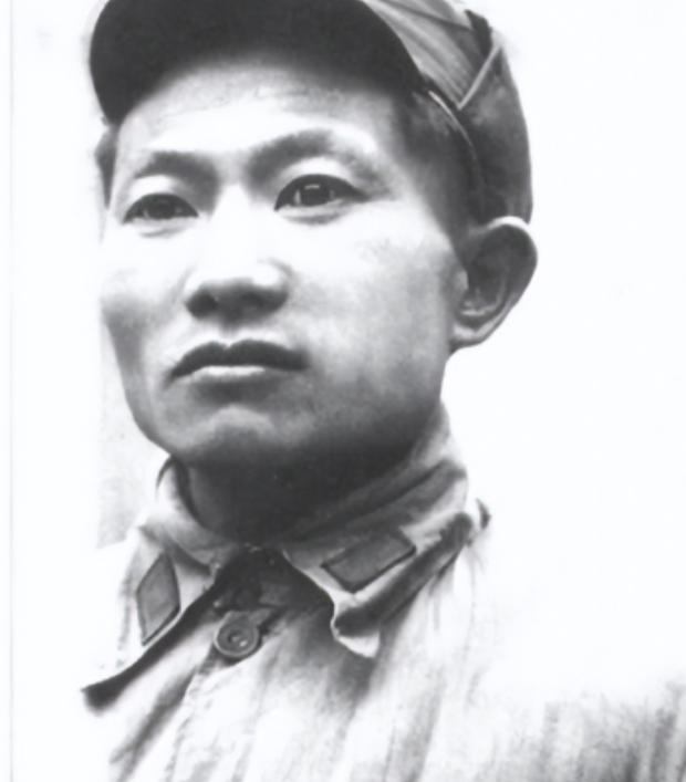 1942年八路军司令部被包围后，汉奸看到个俘虏，认出对方身份大吃一惊，之后与同伴