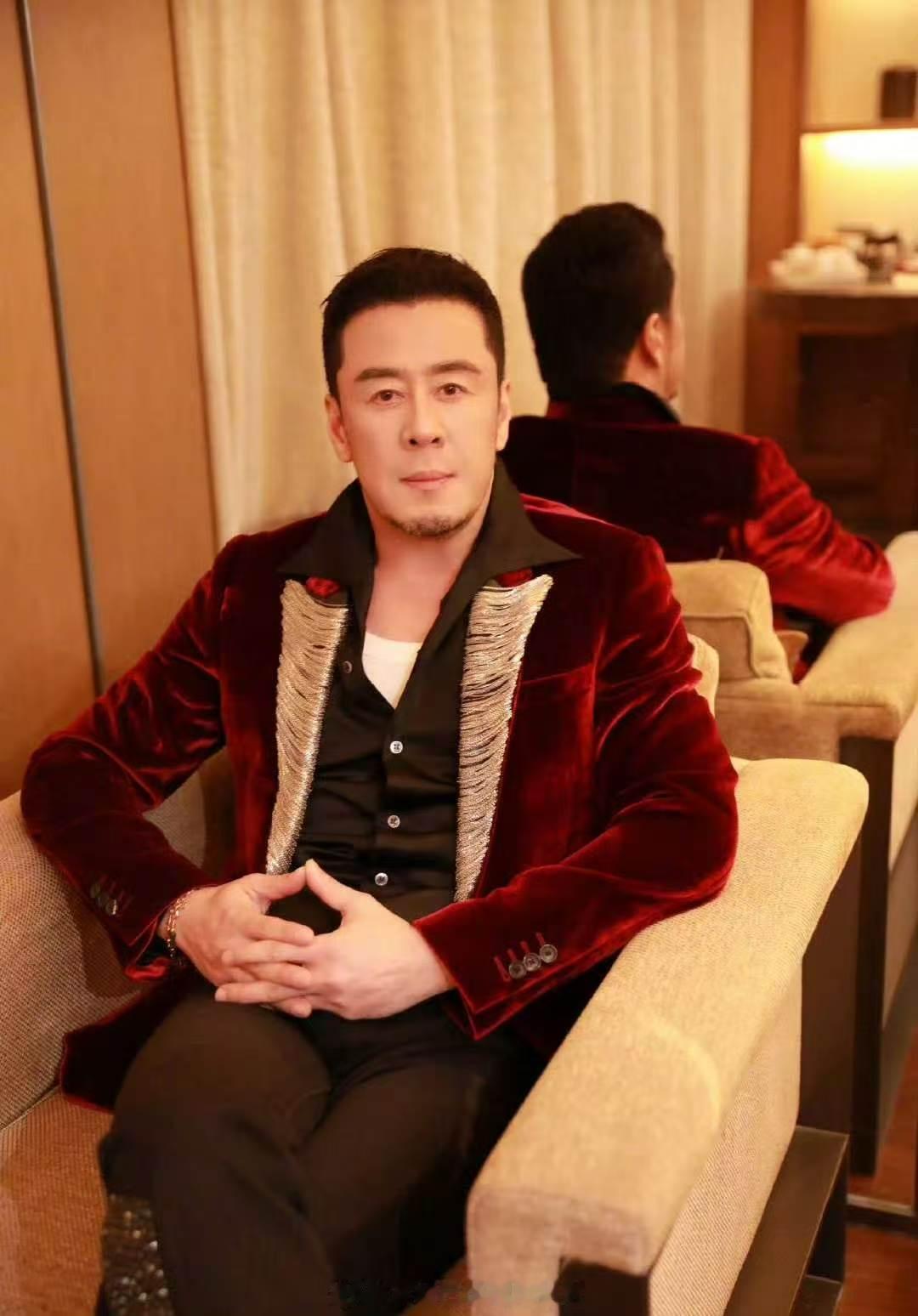 娱乐杨坤歌手返场杨坤补位歌手 杨坤歌手返场啦 