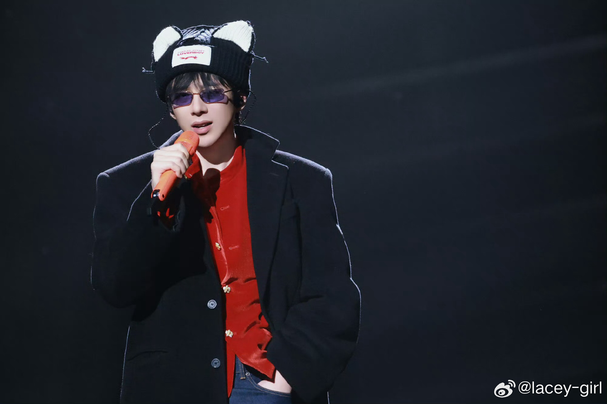 摩登兄弟超话星愿池马年添个新装扮刘宇宁 落花飘摇处，你是最亮的星。从海角到白头，