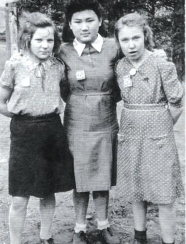 朱敏第一次见到毛主席时惊讶直言：主席画像上为何没有您脸上的那颗痣？

1940年