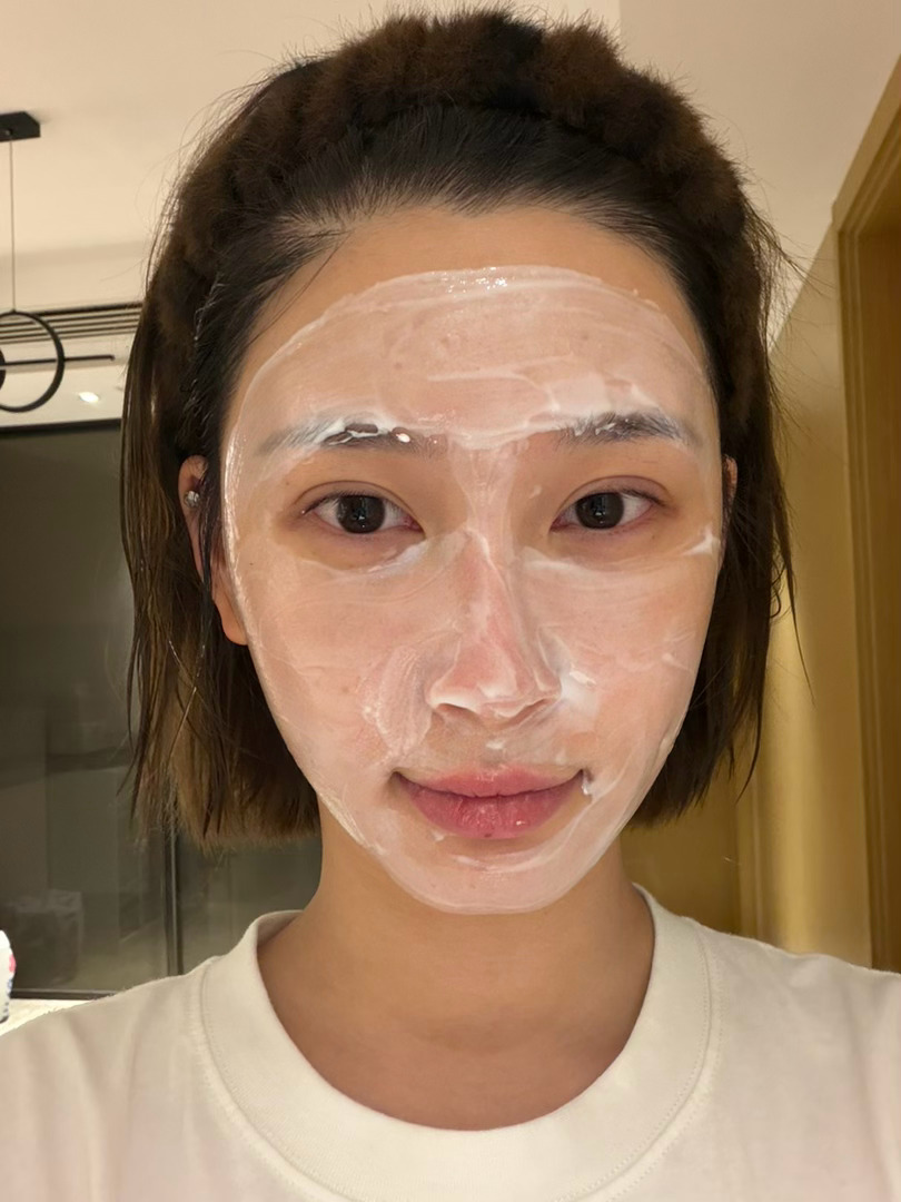 欣儿这个萌 
