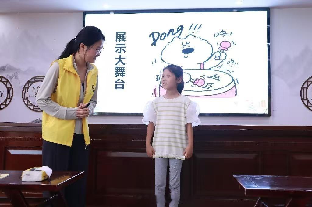 【暖心进社区，实践助成长】曲阜师范大学社会实践为积极响应社会实践号召，切实发挥师