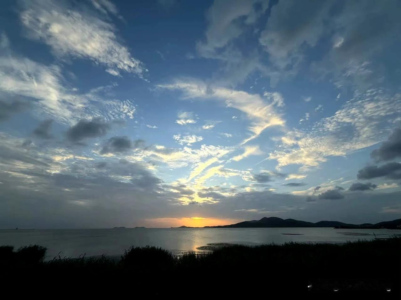 但凡是我发表的跟车有关的观点，绝大多数都是正确的。（这位网友是在害我呀）！
这是