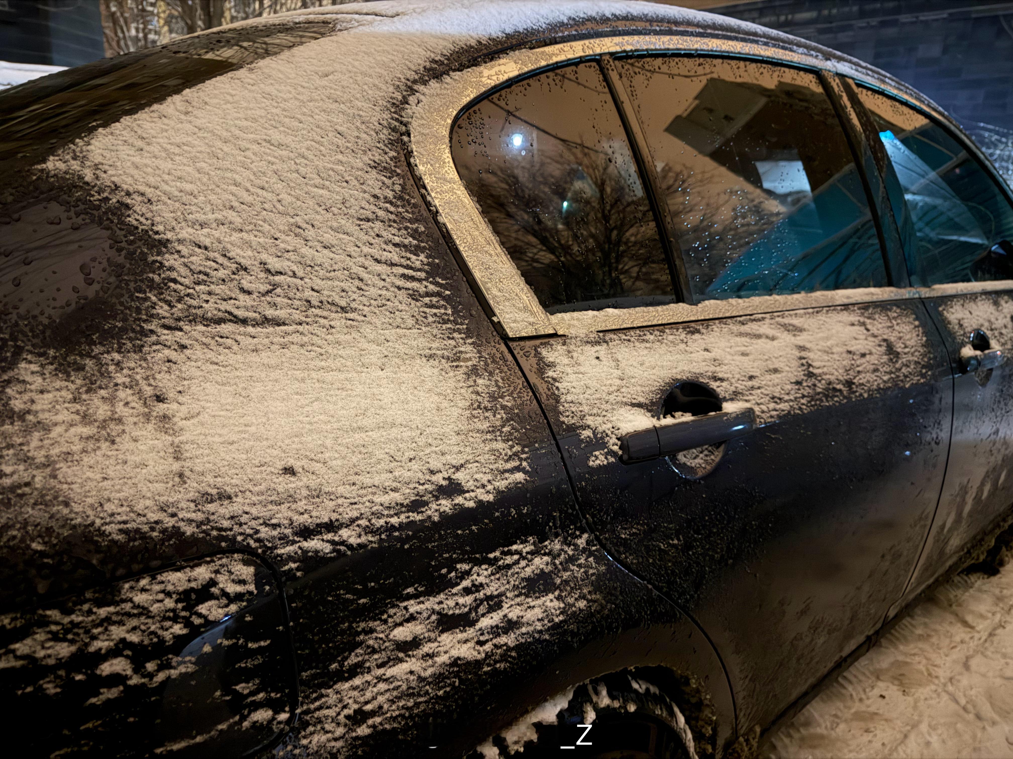 昨天在路上一通破风，就有了这么一幅景象~ 