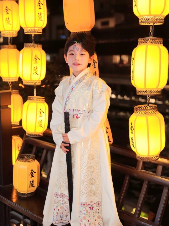 秦淮河｜挥舞竹剑，勇敢自强的成长之路