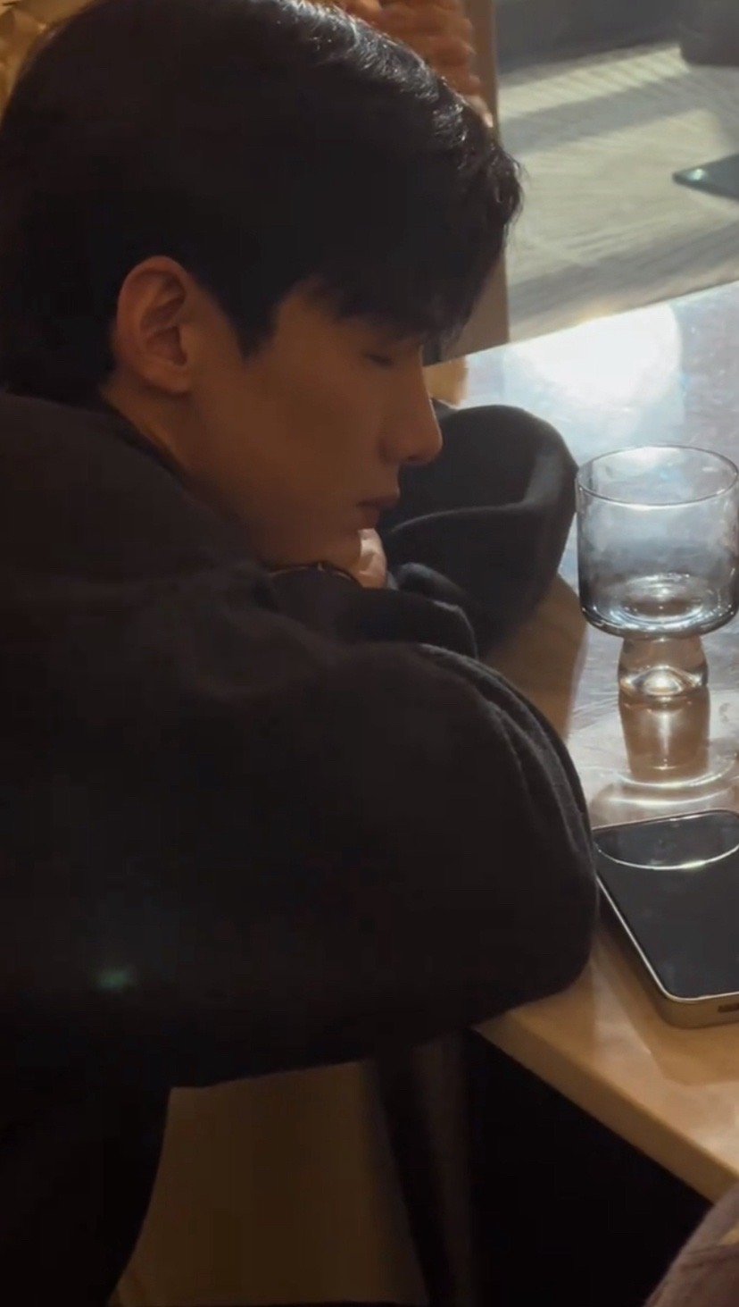 好乖的小狗 